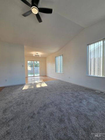 1134 Liberty Dr, Clarkston, WA 99403