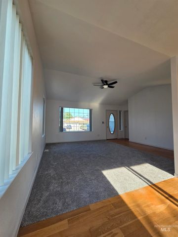 1134 Liberty Dr, Clarkston, WA 99403