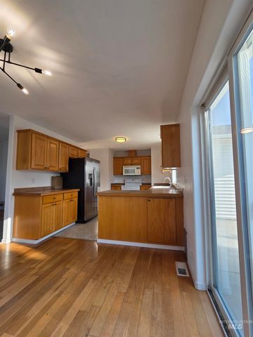 1134 Liberty Dr, Clarkston, WA 99403