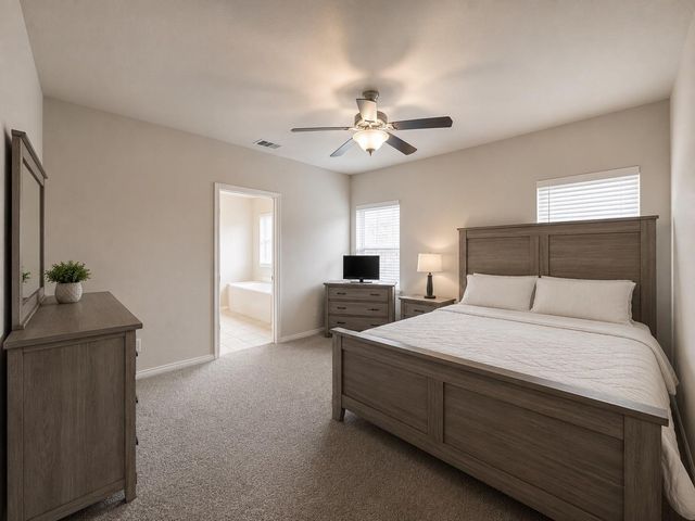 3041 Boxwood Springs Lane, Dickinson, TX 77539