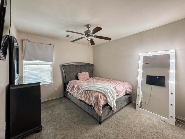 3041 Boxwood Springs Lane, Dickinson, TX 77539