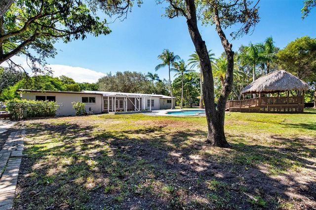 11301 SW 91st Ave, Miami, FL 33176