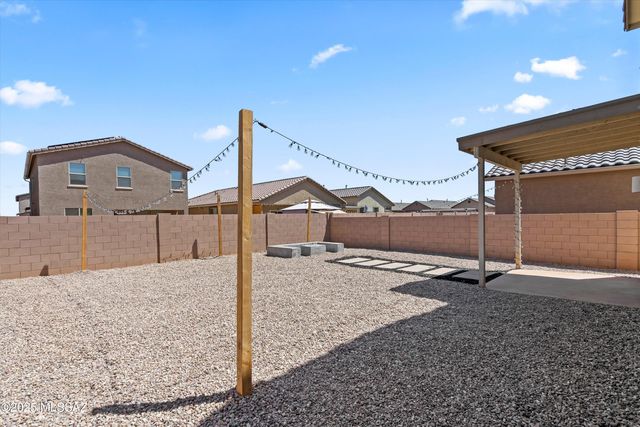 22082 E Thunderhead Drive, Red Rock, AZ 85145