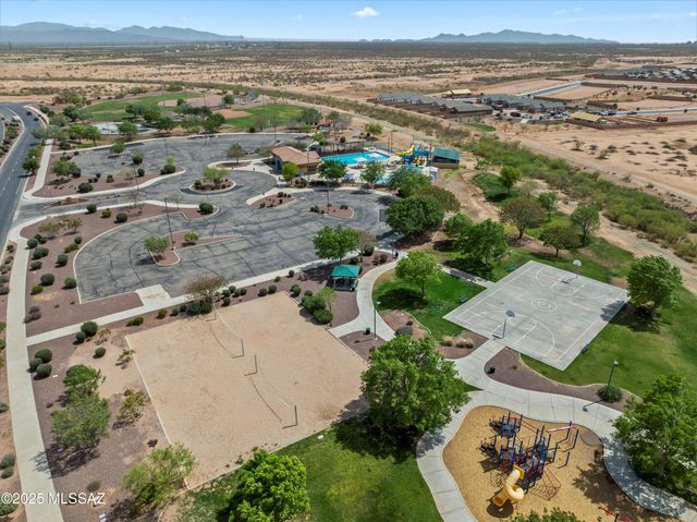 22082 E Thunderhead Drive, Red Rock, AZ 85145