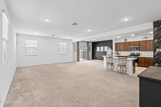 22082 E Thunderhead Drive, Red Rock, AZ 85145