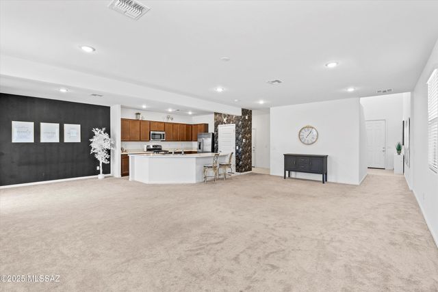 22082 E Thunderhead Drive, Red Rock, AZ 85145