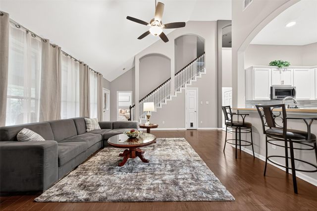 6027 Bassetdale Lane, Houston, TX 77084