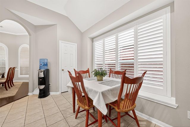 6027 Bassetdale Lane, Houston, TX 77084