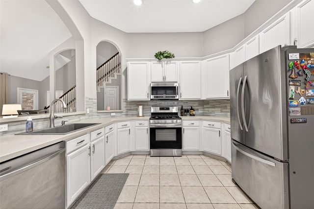 6027 Bassetdale Lane, Houston, TX 77084
