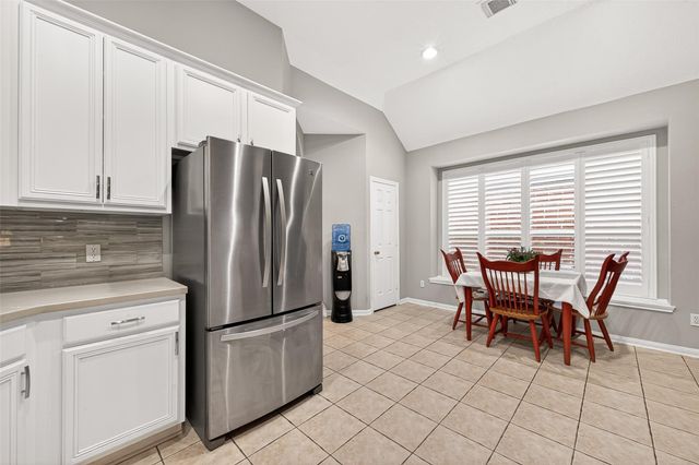 6027 Bassetdale Lane, Houston, TX 77084