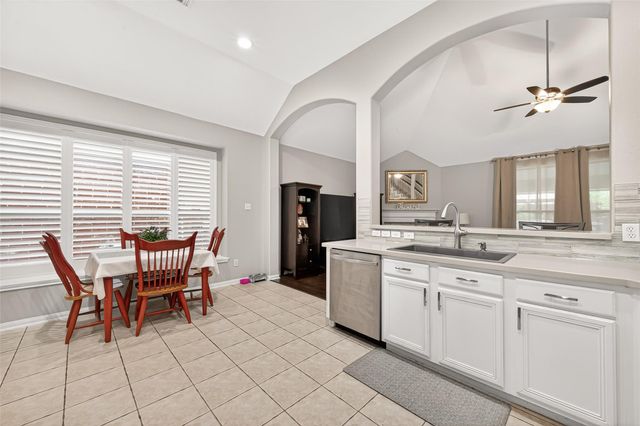 6027 Bassetdale Lane, Houston, TX 77084