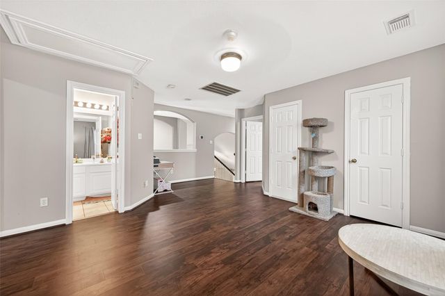 6027 Bassetdale Lane, Houston, TX 77084
