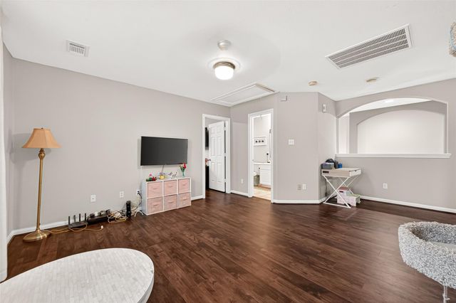 6027 Bassetdale Lane, Houston, TX 77084