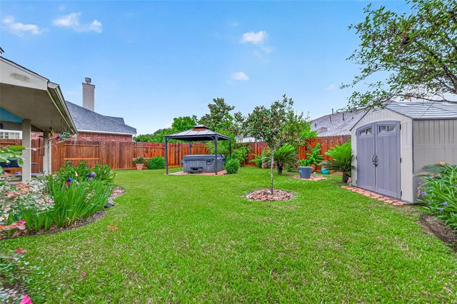 6027 Bassetdale Lane, Houston, TX 77084