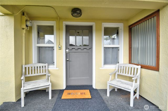 408 7th Avenue SE, Olympia, WA 98501