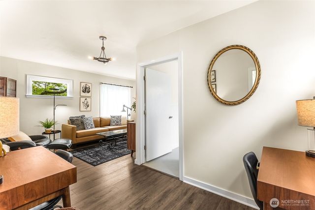 408 7th Avenue SE, Olympia, WA 98501