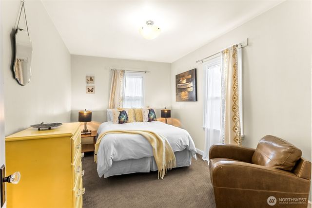 408 7th Avenue SE, Olympia, WA 98501