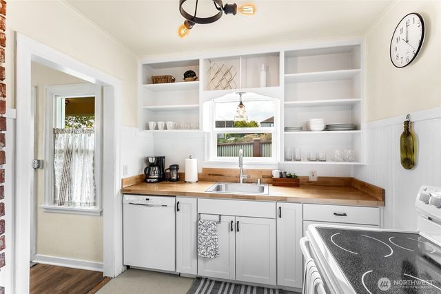 408 7th Avenue SE, Olympia, WA 98501