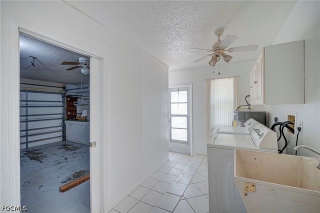 2301 SE 5th CT, Cape Coral, FL 33990