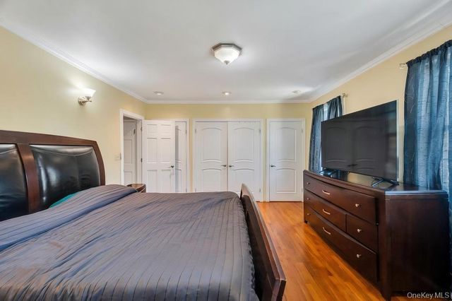 164-26 Grand Central Parkway, Jamaica, NY 11432