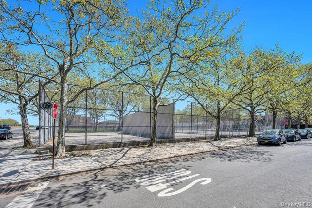 164-26 Grand Central Parkway, Jamaica, NY 11432