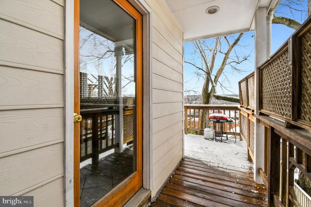 5176 FULTON ST NW, Washington, DC 20016