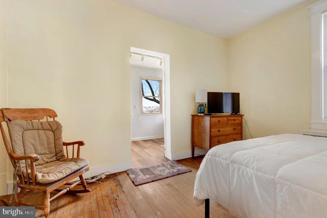 5176 FULTON ST NW, Washington, DC 20016