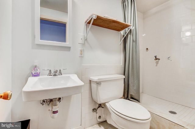 5176 FULTON ST NW, Washington, DC 20016