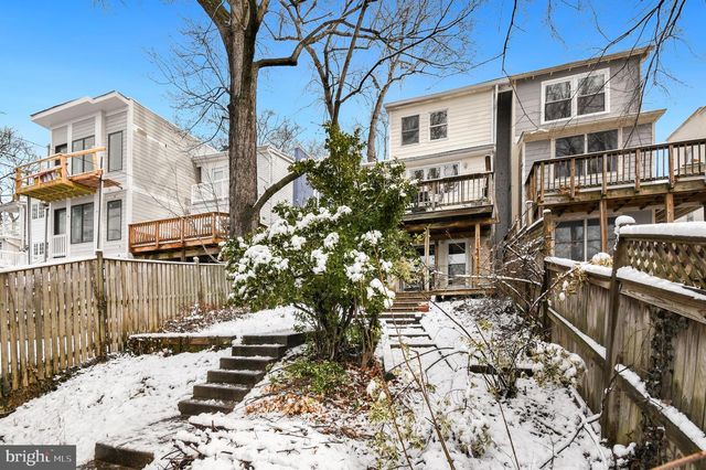 5176 FULTON ST NW, Washington, DC 20016