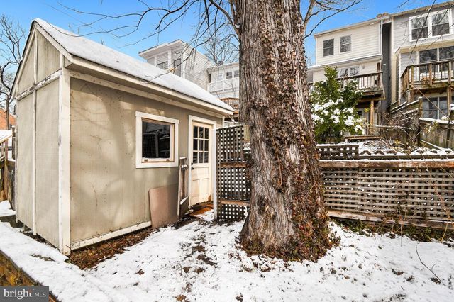 5176 FULTON ST NW, Washington, DC 20016