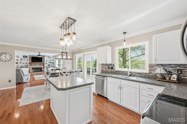 16762 Kingstowne Estates Drive, Wildwood, MO 63011