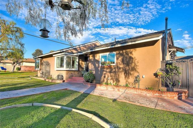 1862 Bonnie Brae, Pomona, CA 91767