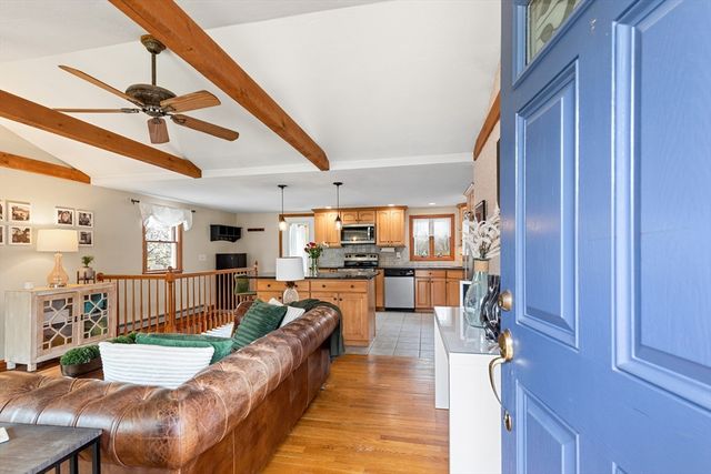 29 Lydon Lane, Kingston, MA 02364