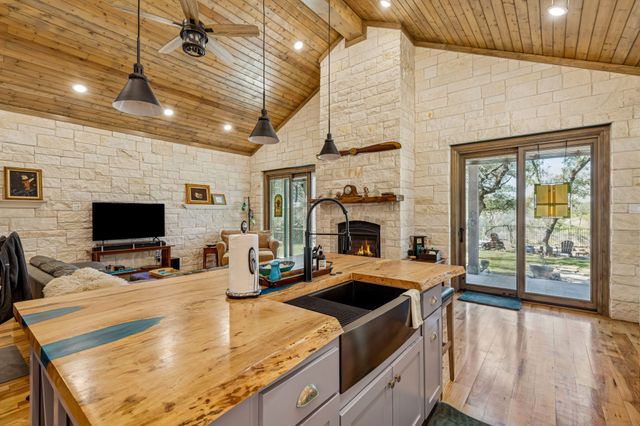 9525 Dickson Road, Fort Worth, TX 76179