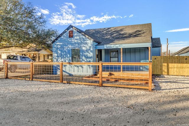 1805 Texas, San Antonio, TX 78228