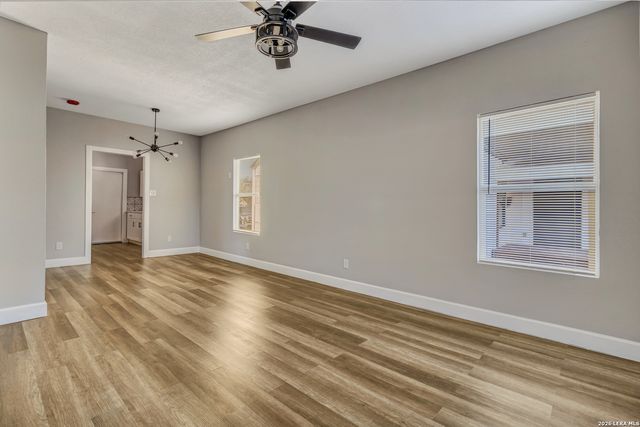 1805 Texas, San Antonio, TX 78228