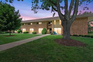 11927 W Appleton AVENUE #4, Milwaukee, WI 53224