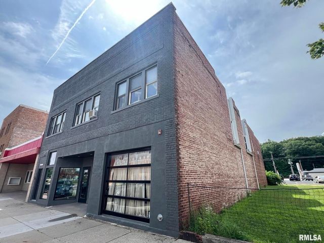 1014-1016 15TH Avenue, East Moline, IL 61244