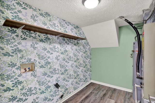 990 Canary Creek Drive, Franklin, IN 46131