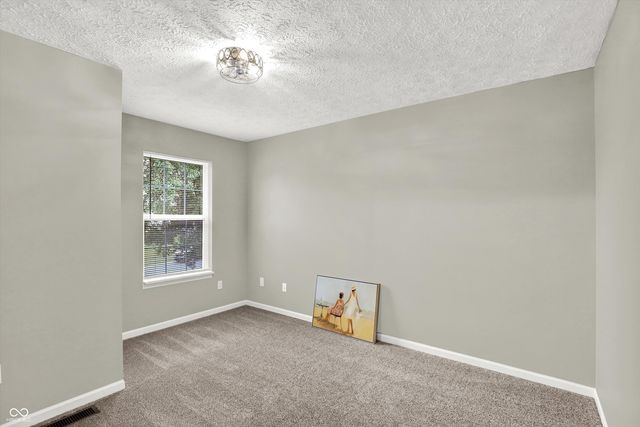 990 Canary Creek Drive, Franklin, IN 46131