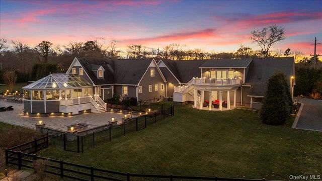 19 W Tiana Road, Hampton Bays, NY 11946