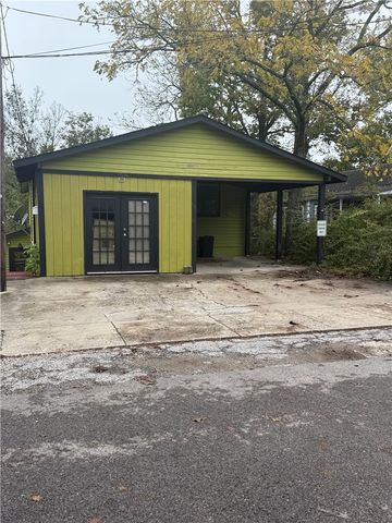 8 Linwood Avenue, Eureka Springs, AR 72632