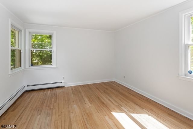 10 Iroquois Trl, Denville Twp., NJ 07834