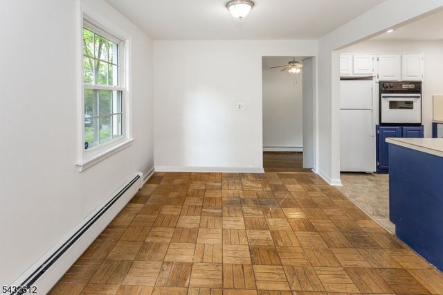 10 Iroquois Trl, Denville Twp., NJ 07834