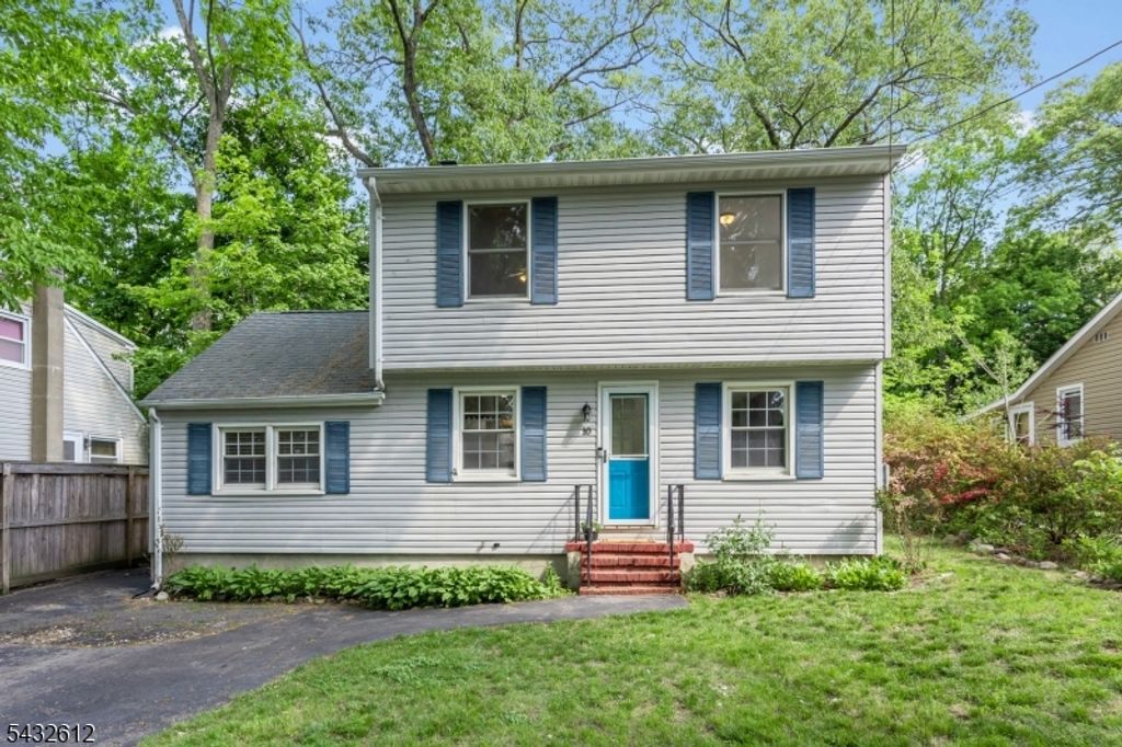 10 Iroquois Trl, Denville Twp., NJ 07834