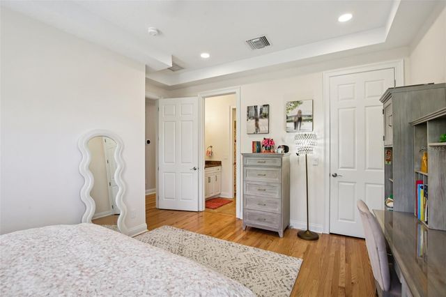 3621 W MORRISON AVENUE, Tampa, FL 33629