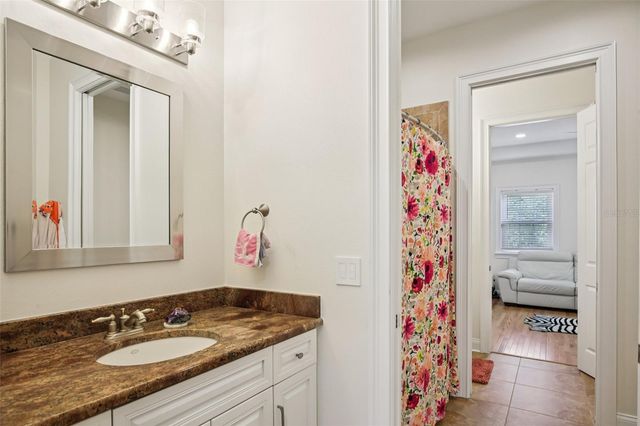 3621 W MORRISON AVENUE, Tampa, FL 33629