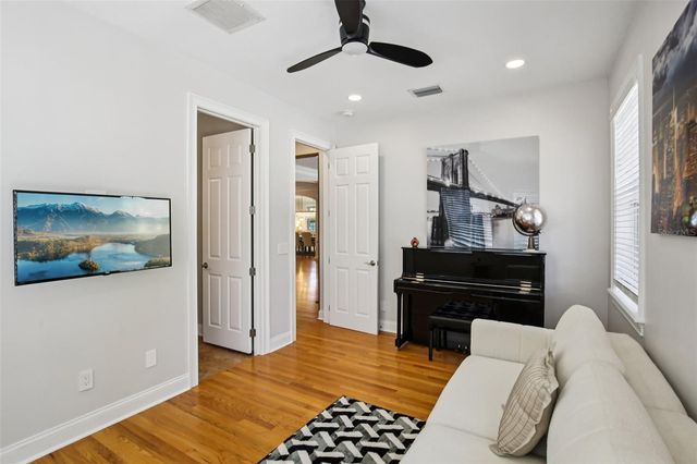 3621 W MORRISON AVENUE, Tampa, FL 33629