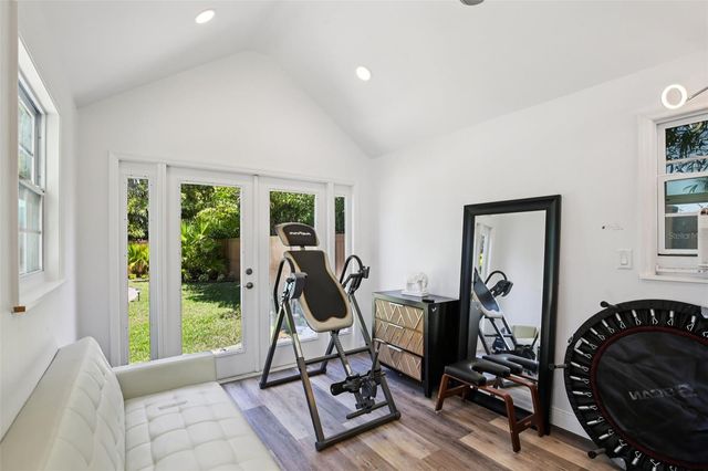 3621 W MORRISON AVENUE, Tampa, FL 33629