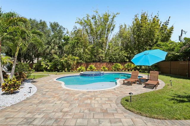 3621 W MORRISON AVENUE, Tampa, FL 33629